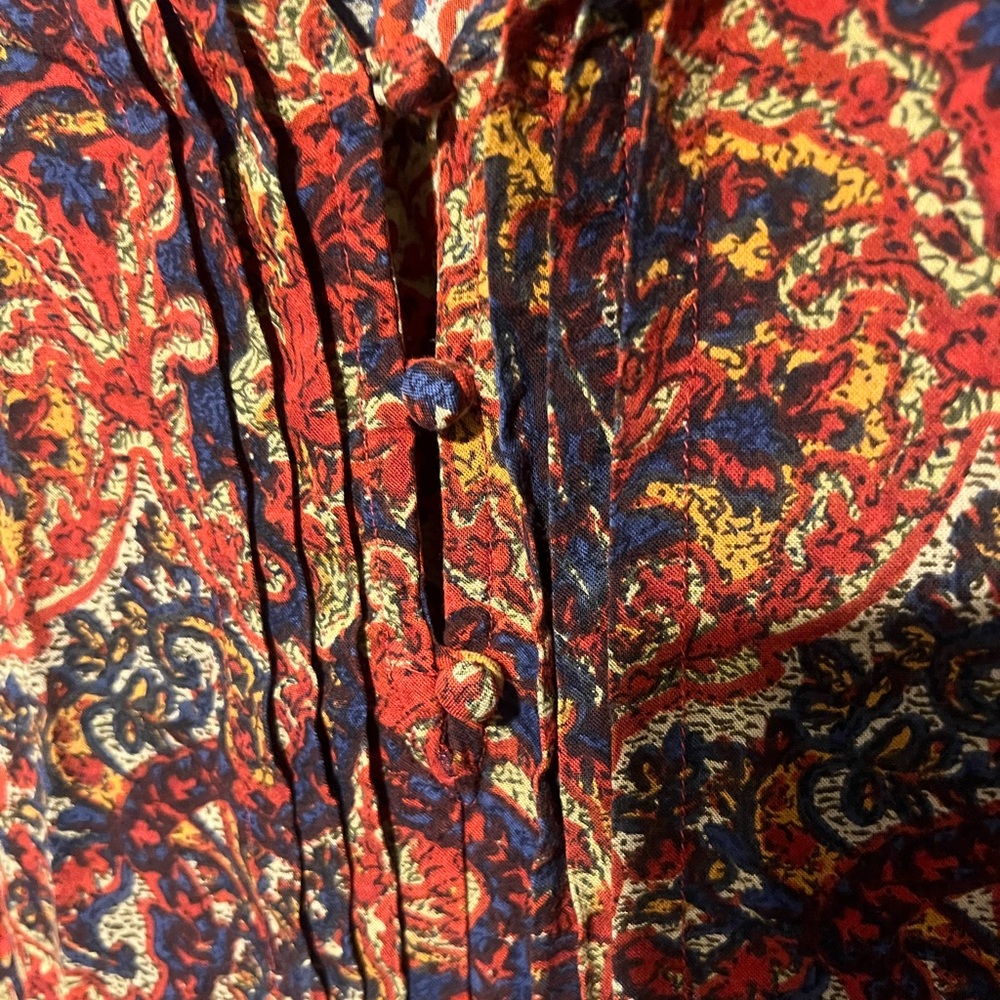 Lucky Brand Red and Blue Paisley Top - Picture 5 of 7
